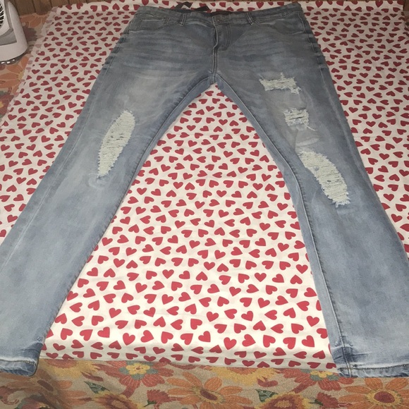 Light blue gsquared distressed jeans (38 x 32) - Picture 7 of 10